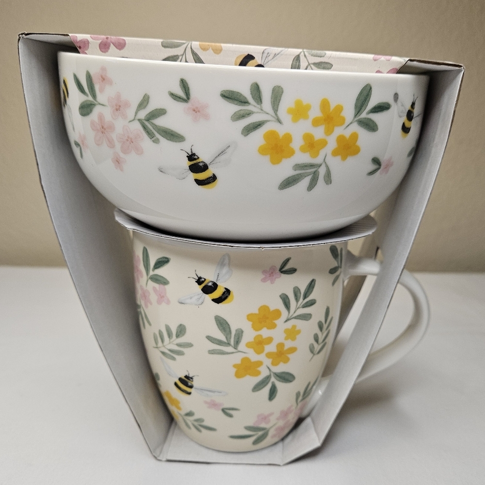 Floral Bee Mug And Bowl Set NWT